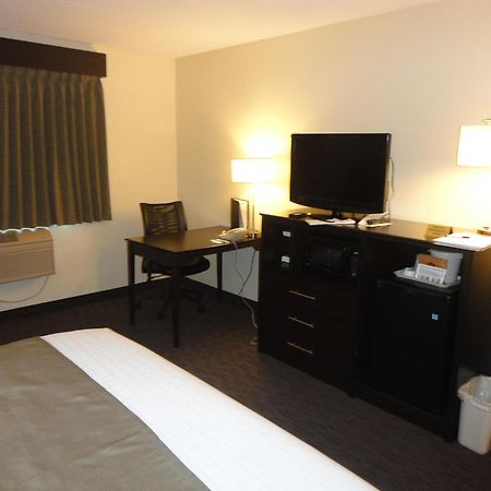 Baymont By Wyndham Owatonna Hotel Exterior foto