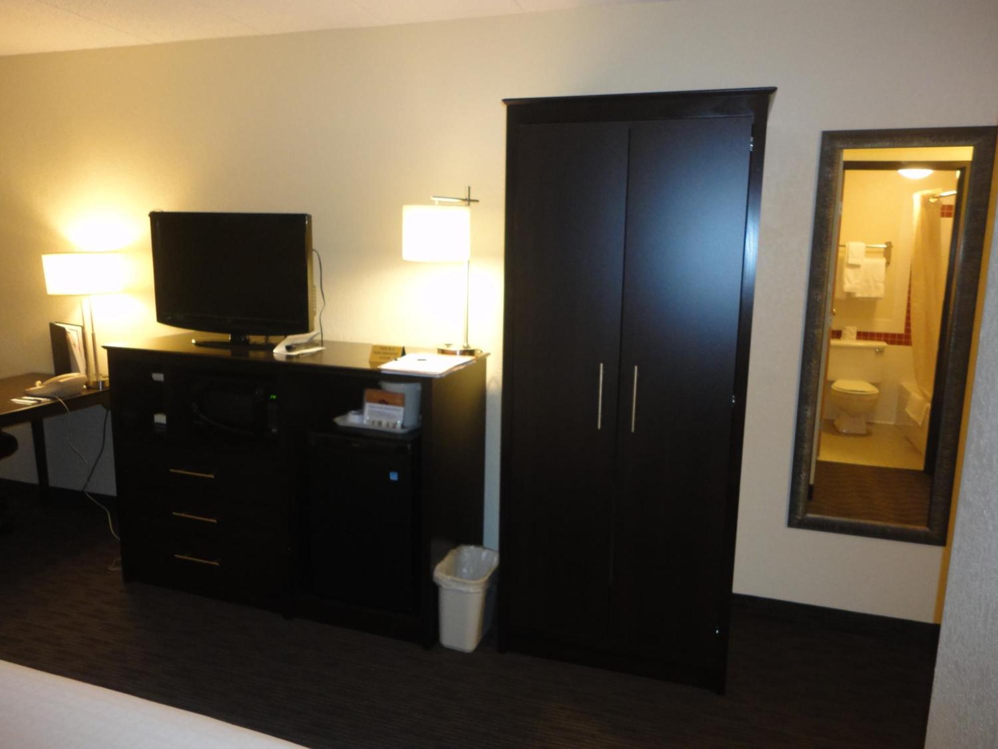 Baymont By Wyndham Owatonna Hotel Exterior foto